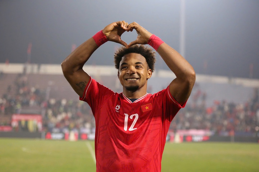 Xuân Son hân hoan trong ngày Nam Định ăn mừng chức vô địch V-League, bày tỏ dòng trạng thái đặc biệt - Ảnh 2.