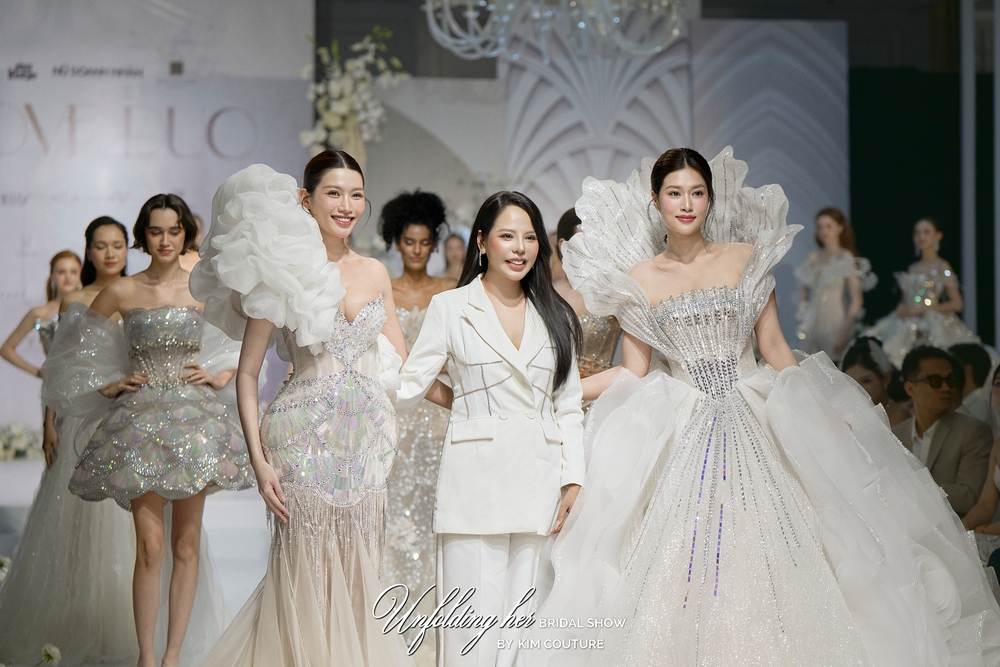 Đoàn Thiên Ân, Quỳnh Châu làm nàng thơ áo cưới cho NTK Kim Anh Lê - Ảnh 5.