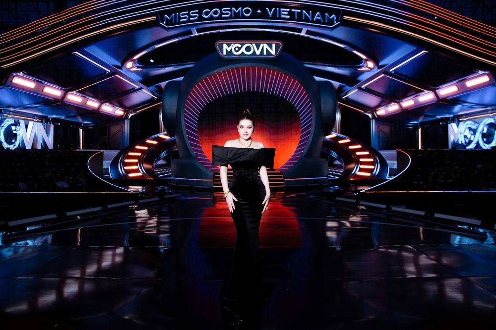Bác sĩ Phúc Ngân và dấu ấn trở lại với Miss Cosmo 2025 - Ảnh 4.