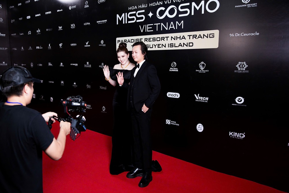 Bác sĩ Phúc Ngân và dấu ấn trở lại với Miss Cosmo 2025 - Ảnh 2.