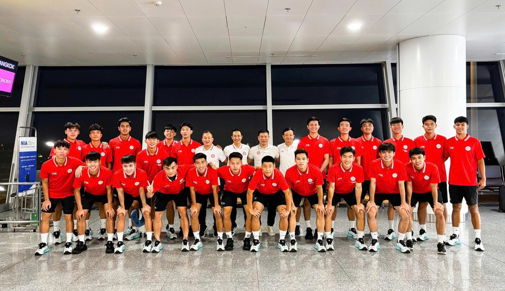 Tin nóng bóng đá Việt hôm nay 24/6: Chủ tịch FIFA nhận lời đến Việt Nam; Tuyển thủ U23 sang châu Phi thi đấu - Ảnh 2.