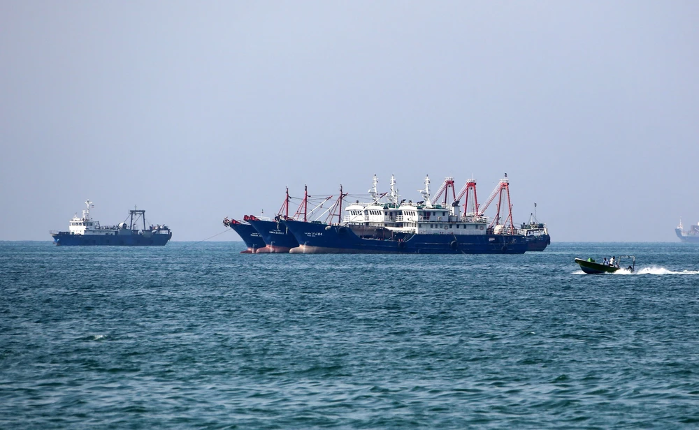 Căng thẳng Israel-Iran: EU cảnh báo hậu quả “cực kỳ nguy hiểm” nếu Eo biển Hormuz bị đóng cửa - Mỹ kêu gọi Trung Quốc giúp ngăn Iran hành động - Ảnh 1.