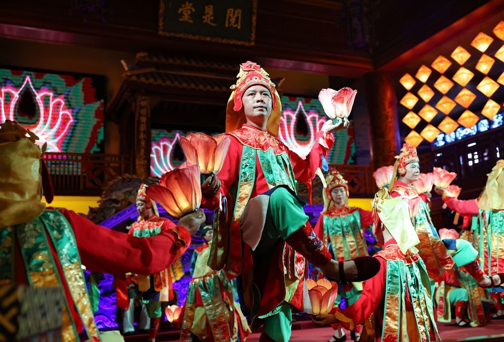 Nhã nhạc cung đình Huế: Hồn di sản trong từng nhịp phách - Ảnh 14. Nhã nhạc cung đình Huế: Hồn di sản trong từng nhịp phách - Ảnh 14.