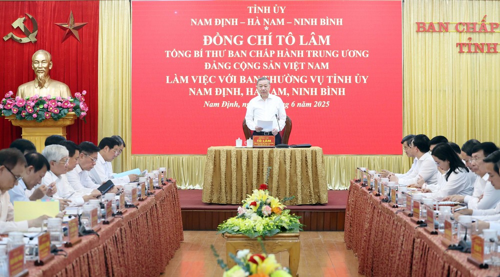Tổng Bí thư Tô Lâm: Kiến tạo một không gian phát triển hiện đại và năng động với Ninh Bình giữ vai trò trung tâm - Ảnh 2.