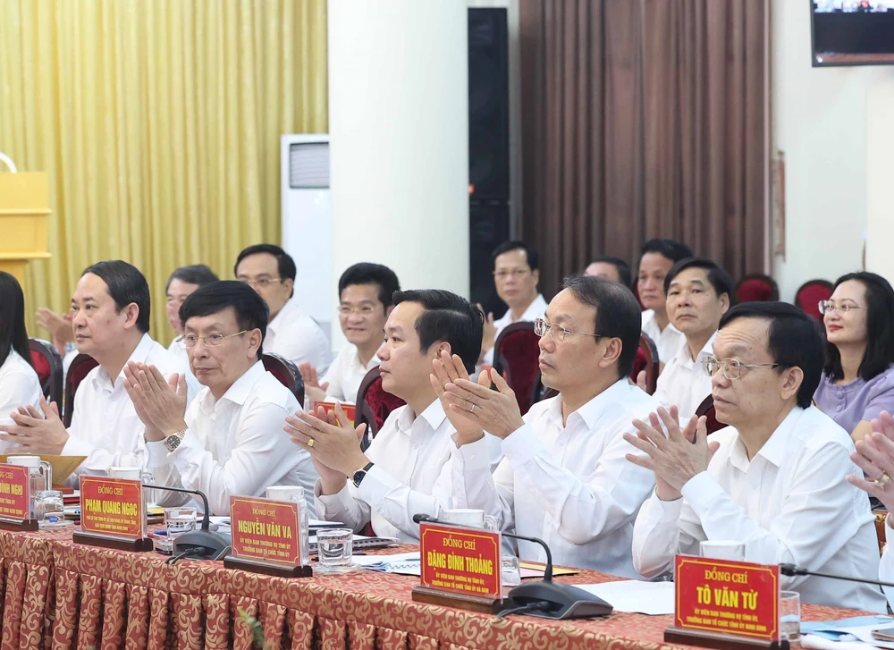 Tổng Bí thư Tô Lâm: Kiến tạo một không gian phát triển hiện đại và năng động với Ninh Bình giữ vai trò trung tâm - Ảnh 4.