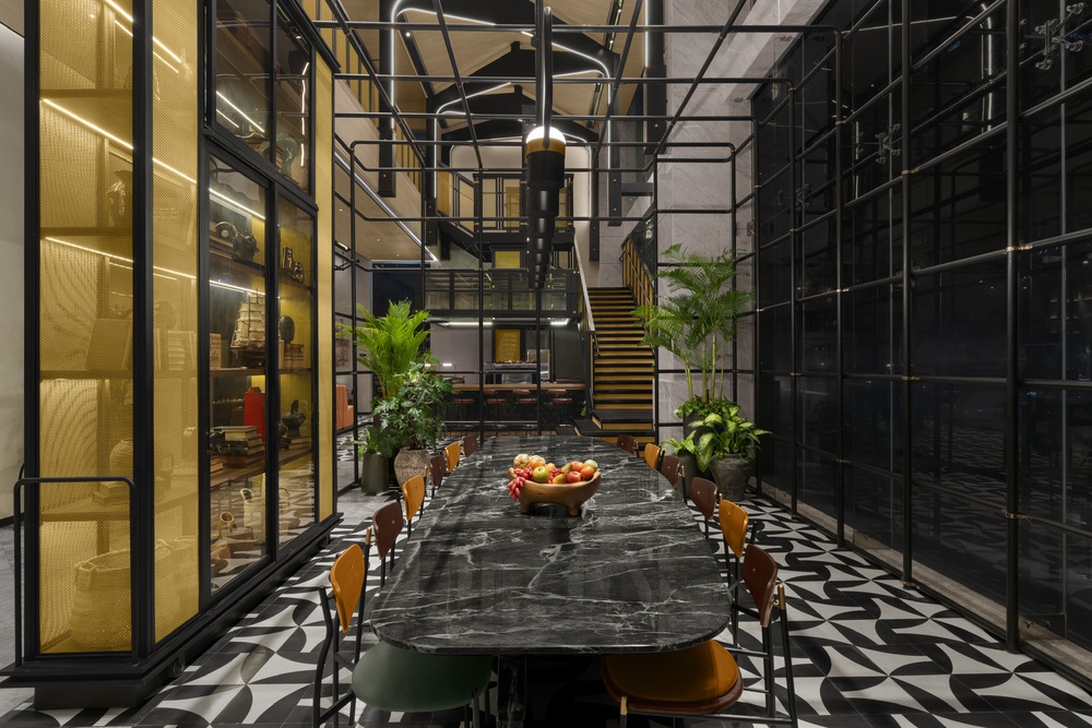 Cảm nhận nhịp sống hẻm Sài Gòn tại Hotel Indigo Saigon The City - Ảnh 3.