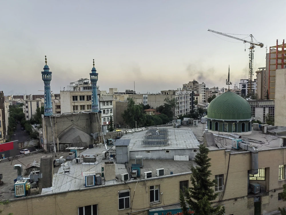 Mỹ tuyên bố Israel và Iran nhất trí ngừng bắn - Ảnh 4.