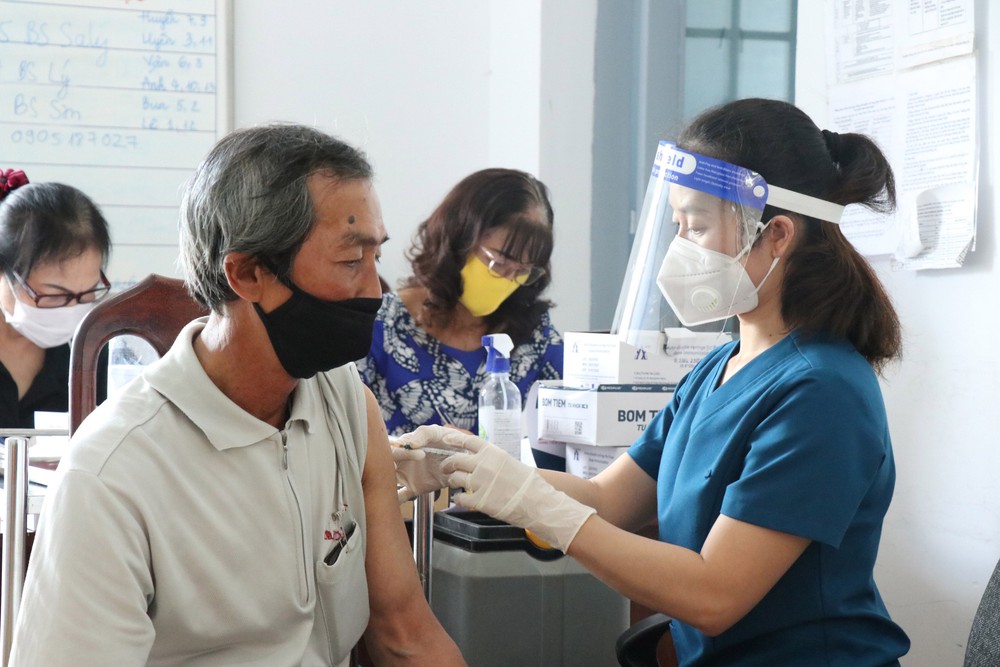 Kỳ họp thứ 9, Quốc hội khóa XV: Tháo gỡ vướng mắc trong thanh quyết toán chế độ cho lực lượng chống dịch COVID -19 - Ảnh 4.