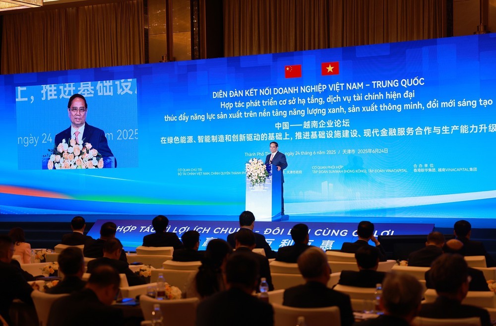 Thủ tướng dự Diễn đàn kết nối doanh nghiệp Việt Nam - Trung Quốc - Ảnh 1.