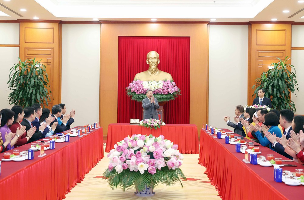 Tổng Bí thư Tô Lâm gặp mặt Nhóm đại biểu Quốc hội trẻ đang tham dự Kỳ họp thứ 9, Quốc hội khóa XV - Ảnh 2.