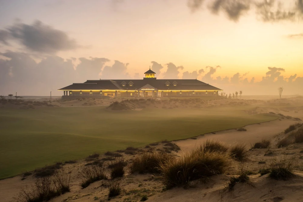 Kinh tế golf Việt Nam: Từ thú chơi thượng lưu đến động lực tăng trưởng mới - Ảnh 4.