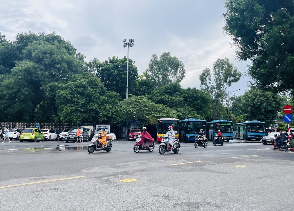 Dự báo thời tiết ngày 26/6: Hà Nội trời có mây, có lúc mưa rào và dông - Ảnh 1.