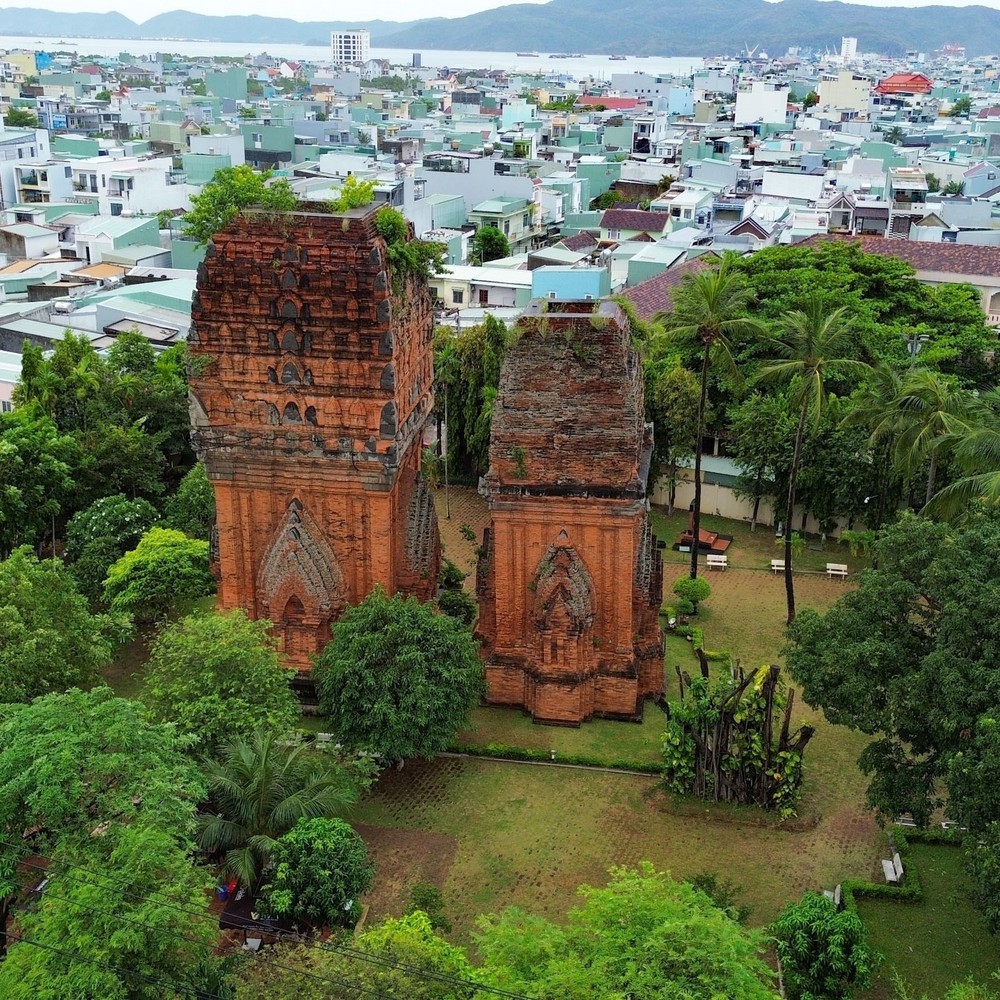 Dấu ấn Chăm Pa rực rỡ trên đất võ - Ảnh 13. Dấu ấn Chăm Pa rực rỡ trên đất võ - Ảnh 13.