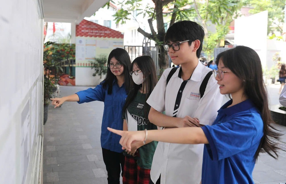 Gần 1,17 triệu thí sinh trên toàn quốc làm thủ tục dự thi Tốt nghiệp THPT 2025 - Ảnh 8.