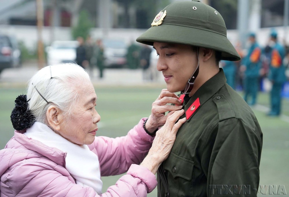 vnapotalngaygiadinhvietnam286gingiumaiamlantoayeuthuong8112481-17508395257741632627652.jpg