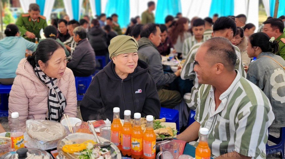 vnapotalngaygiadinhvietnam286gingiumaiamlantoayeuthuong8112498-1750839412315970222811.jpg