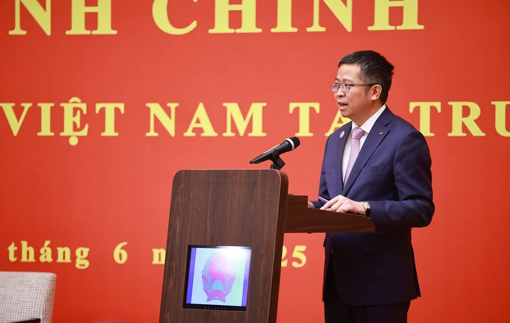 Thủ tướng Phạm Minh Chính gặp gỡ cộng đồng người Việt Nam tại Trung Quốc - Ảnh 3.