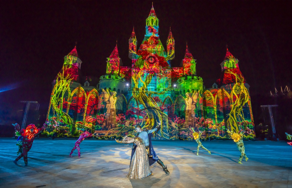 Tam đại đỉnh show nghệ thuật bùng nổ tại Vinpearl Nha Trang - Ảnh 2.