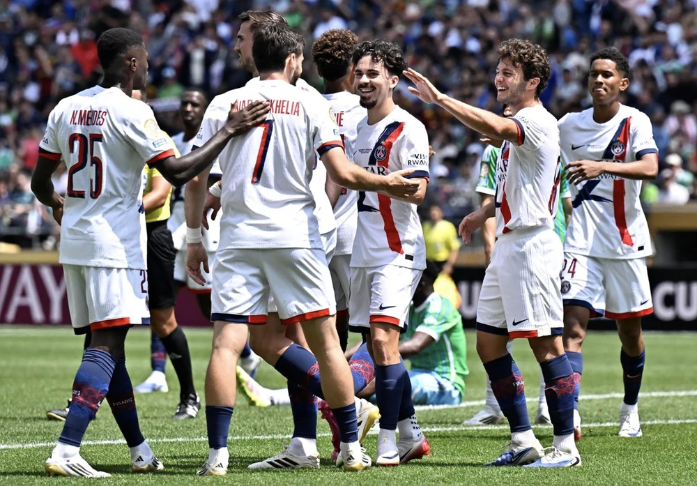 FIFA Club World Cup 2025, Vòng 1/8 - 23h00 ngày 29/6, sân Mercedes-Benz, PSG - Inter Miami: PSG sẽ khiến Messi bất lực - Ảnh 1.