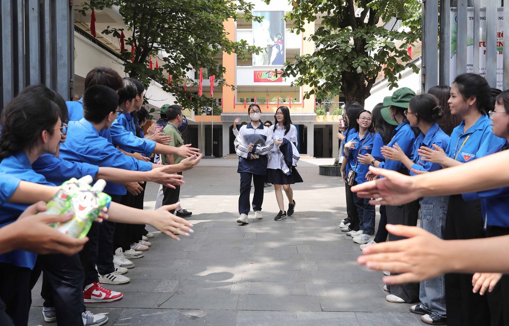 'Vùng trời quê hương nào cũng là bầu trời Tổ quốc' - Ảnh 3.