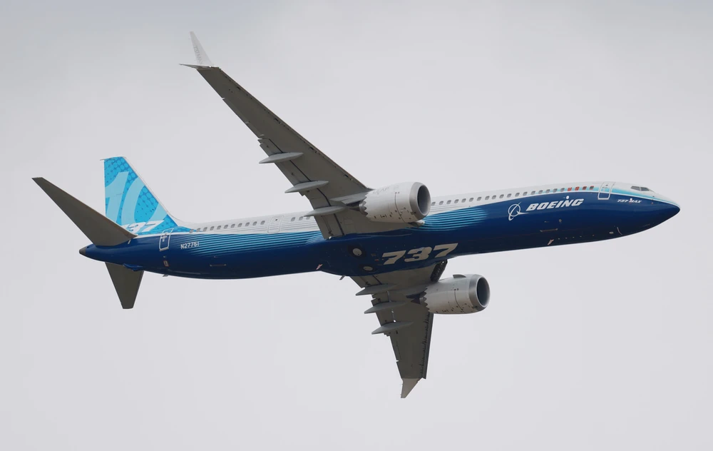 Mỹ công bố kết quả điều tra sự cố bung cửa trên không của máy bay Boeing - Ảnh 1.