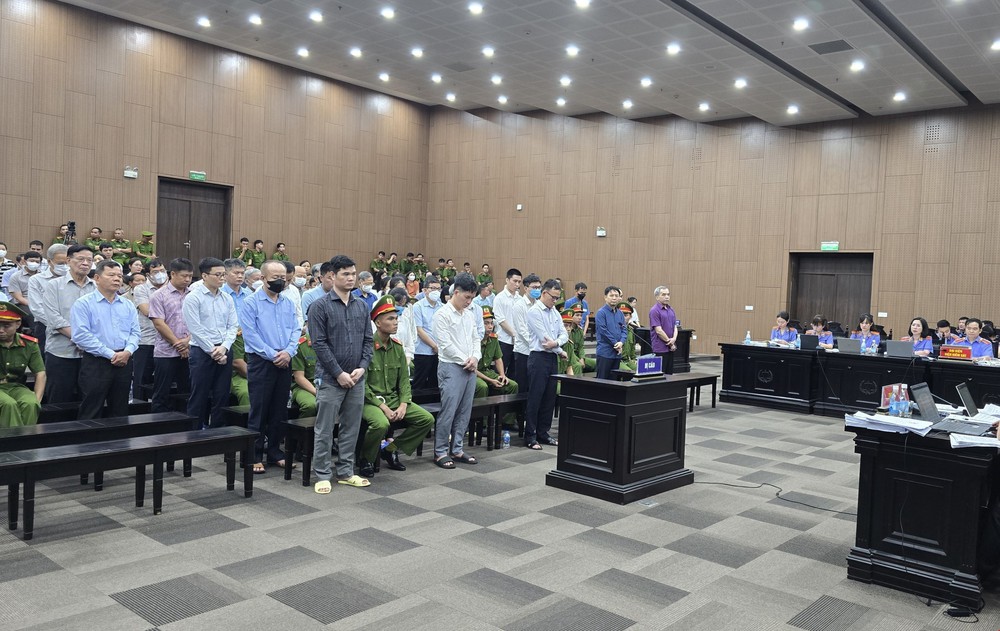 Xét xử vụ Phúc Sơn: Bị cáo Nguyễn Văn Hậu thừa nhận toàn bộ cáo buộc của Viện Kiểm sát - Ảnh 1.
