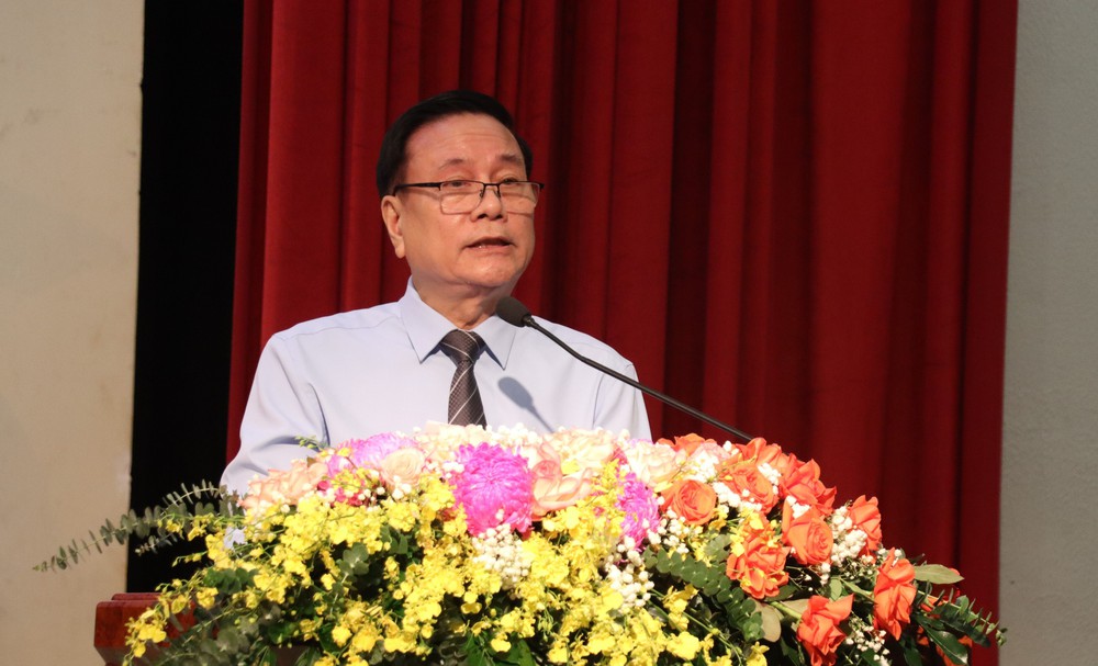 Hội thảo &quot;Văn học nghệ thuật Hà Nội - Huế - TPHCM - 50 năm tự hào bản anh hùng ca&quot; - Ảnh 3.