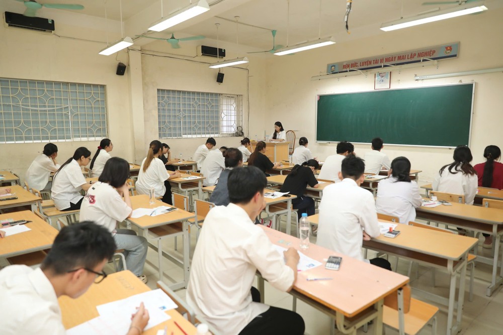 Kỳ thi tốt nghiệp THPT 2025: Có 41 thí sinh vi phạm quy chế bị đình chỉ thi - Ảnh 2.