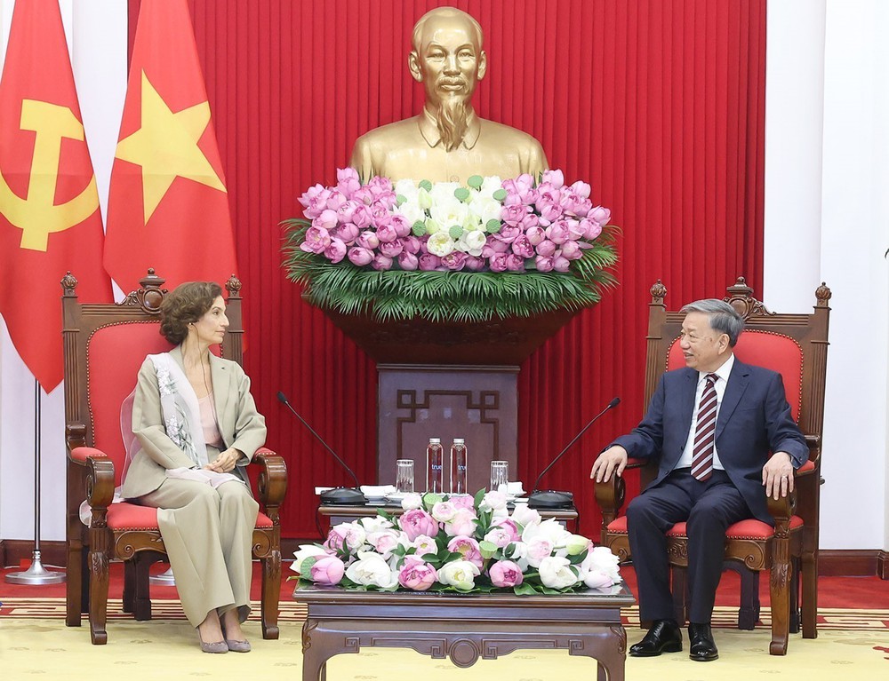 Tổng Bí thư Tô Lâm tiếp Tổng Giám đốc Tổ chức Giáo dục, Khoa học và Văn hóa của Liên hợp quốc (UNESCO) - Ảnh 1.