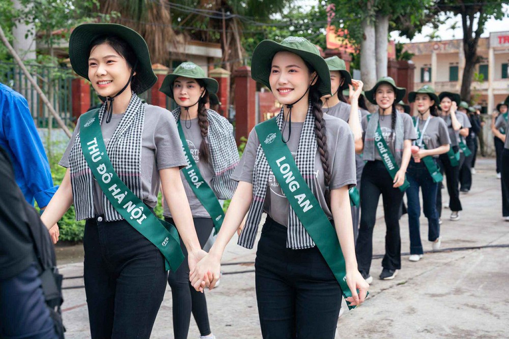 Phùng Doanh Doanh - Sự trở lại không lặp lại tại Hoa hậu Trái Đất Việt Nam 2025 - Ảnh 2.