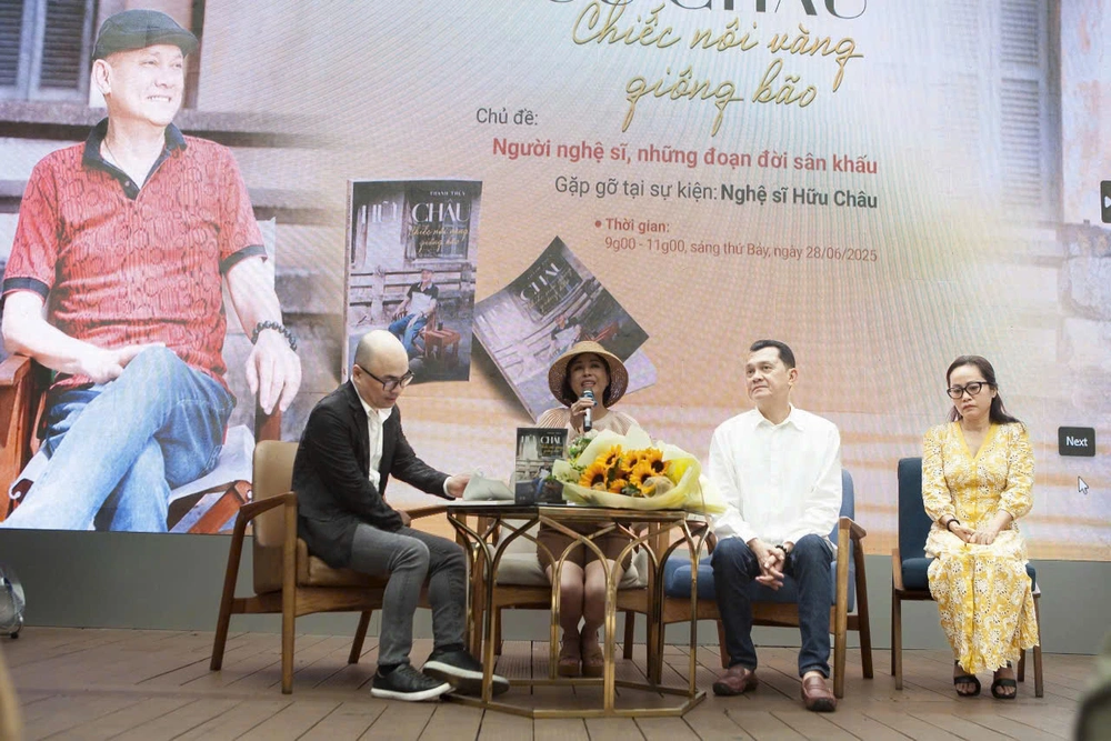 Sách &quot;Hữu Châu: Chiếc nôi vàng giông bão&quot;: 80 năm nghệ thuật của gia tộc Thanh Minh - Ảnh 1.