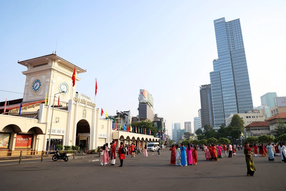 Thành phố Hồ Chí Minh và Phú Quốc tỏa sáng trong top du lịch cao cấp châu Á – Thái Bình Dương 2025 - Ảnh 2. Thành phố Hồ Chí Minh và Phú Quốc tỏa sáng trong top du lịch cao cấp châu Á – Thái Bình Dương 2025 - Ảnh 2.
