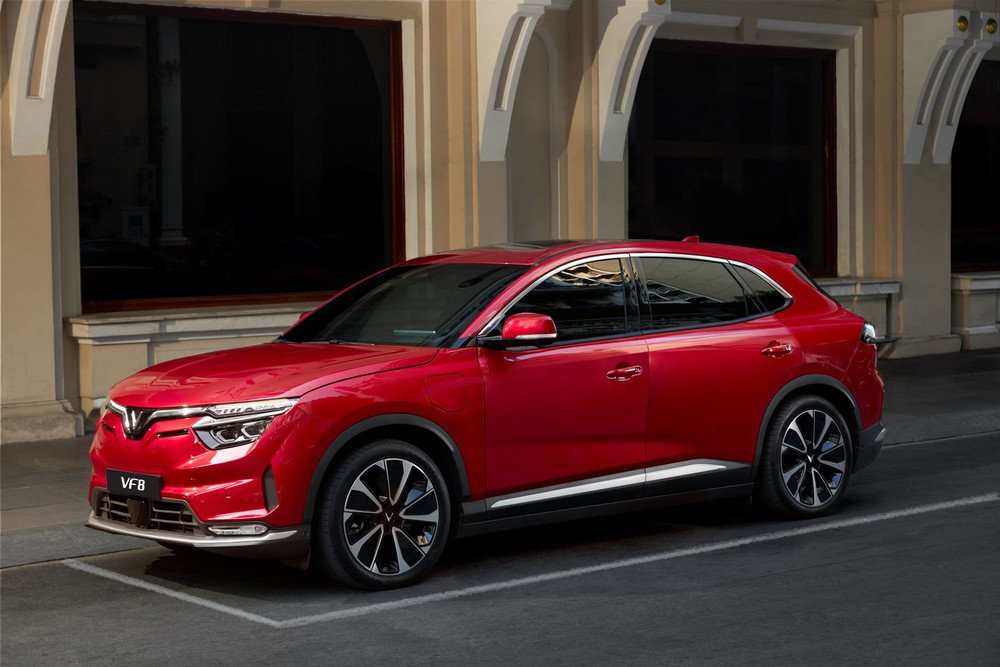 VinFast VF 8 – SUV điện Việt bền bỉ, ưu đãi sâu hút khách - Ảnh 1.