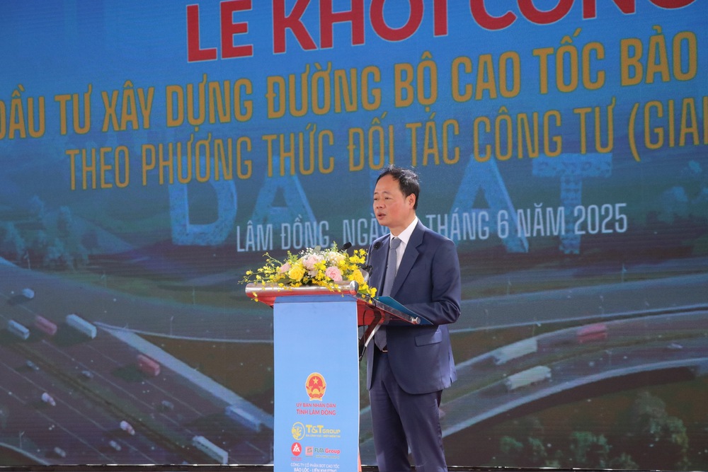 Khởi công dự án cao tốc Bảo Lộc – Liên Khương tổng vốn đầu tư trên 17.700 tỷ đồng - Ảnh 2.