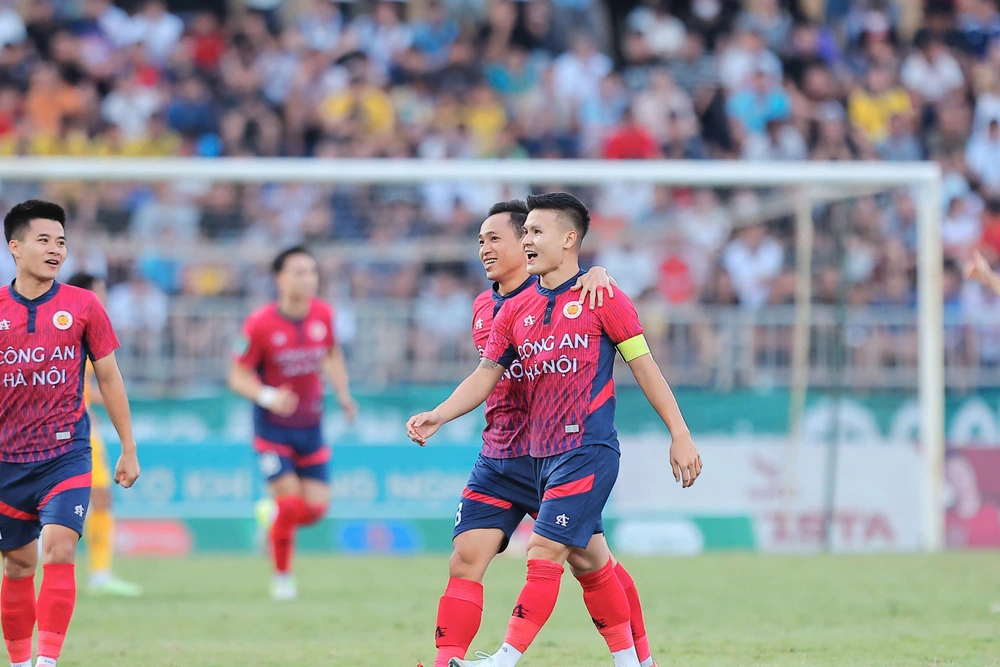 Chung kết Cúp Quốc gia 2024/25, SLNA 0-5 CAHN: CAHN “giải hạn”, xứng đáng nâng Cúp - Ảnh 1.