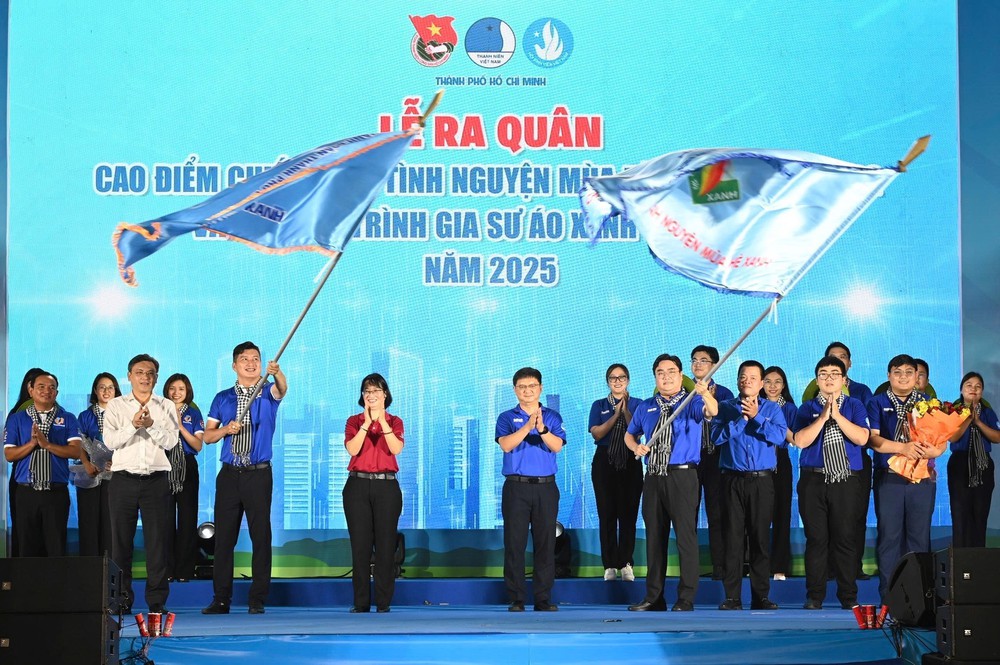 Thành phố Hồ Chí Minh ra quân Chiến dịch Mùa hè xanh lần thứ 32 - Ảnh 2.