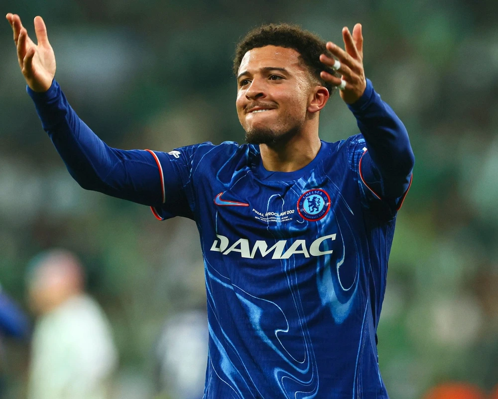 Chelsea chịu phạt 5 triệu bảng để trả Jadon Sancho về MU - Ảnh 1.