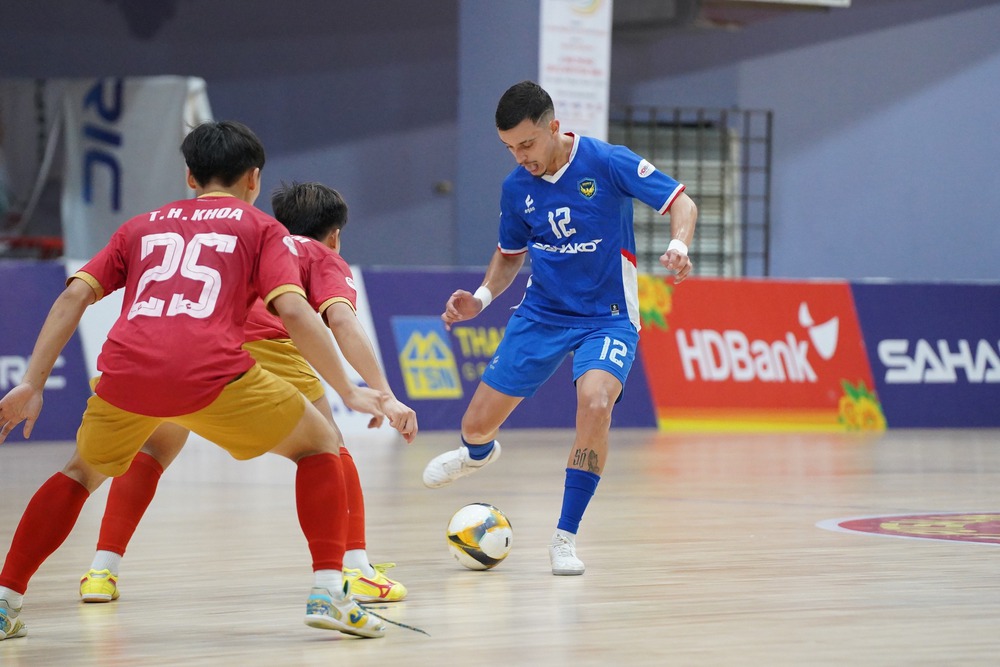 Ngoại binh Brazil &quot;thắp lửa&quot; cho sân chơi futsal Việt&quot; - Ảnh 2.