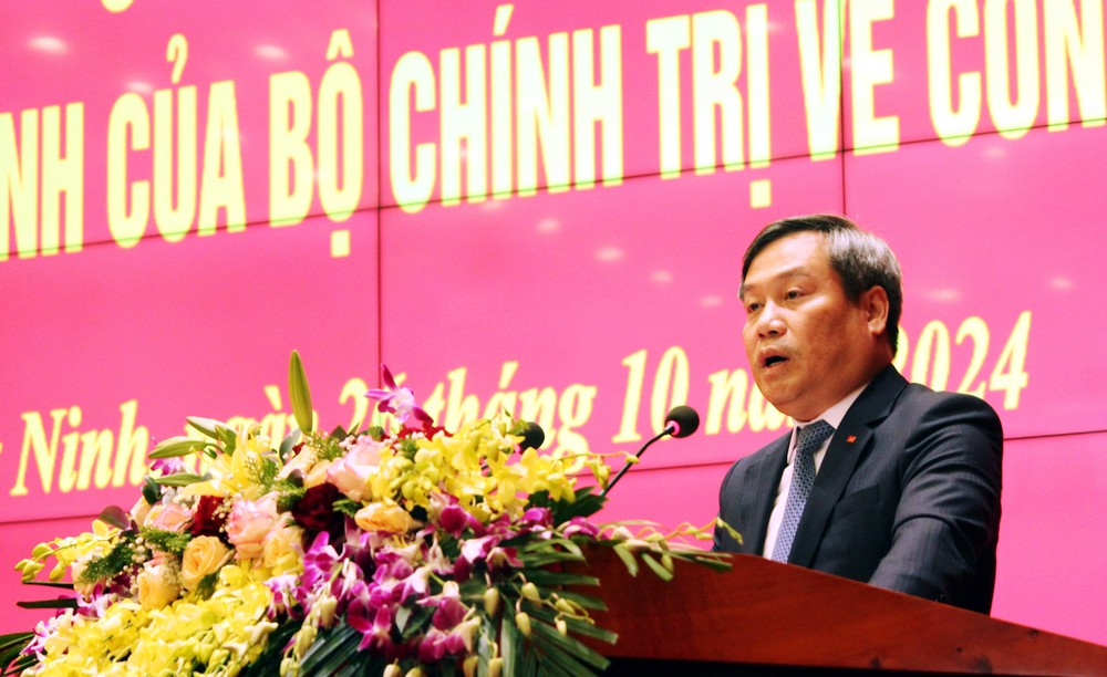 Tinh gọn bộ máy: Quảng Ninh vận hành thử nghiệm chính quyền địa phương 2 cấp từ ngày 15/6 - Ảnh 1.
