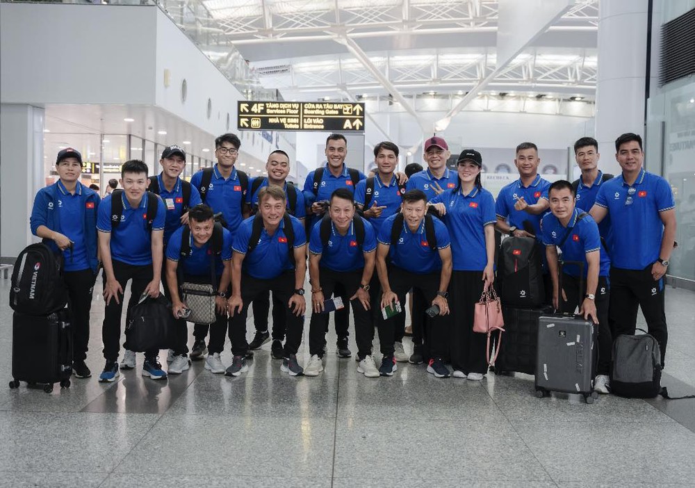 Nhiều HLV V-League tất tả tham dự khóa đào tạo HLV chuyên nghiệp Pro/AFC - Ảnh 1.