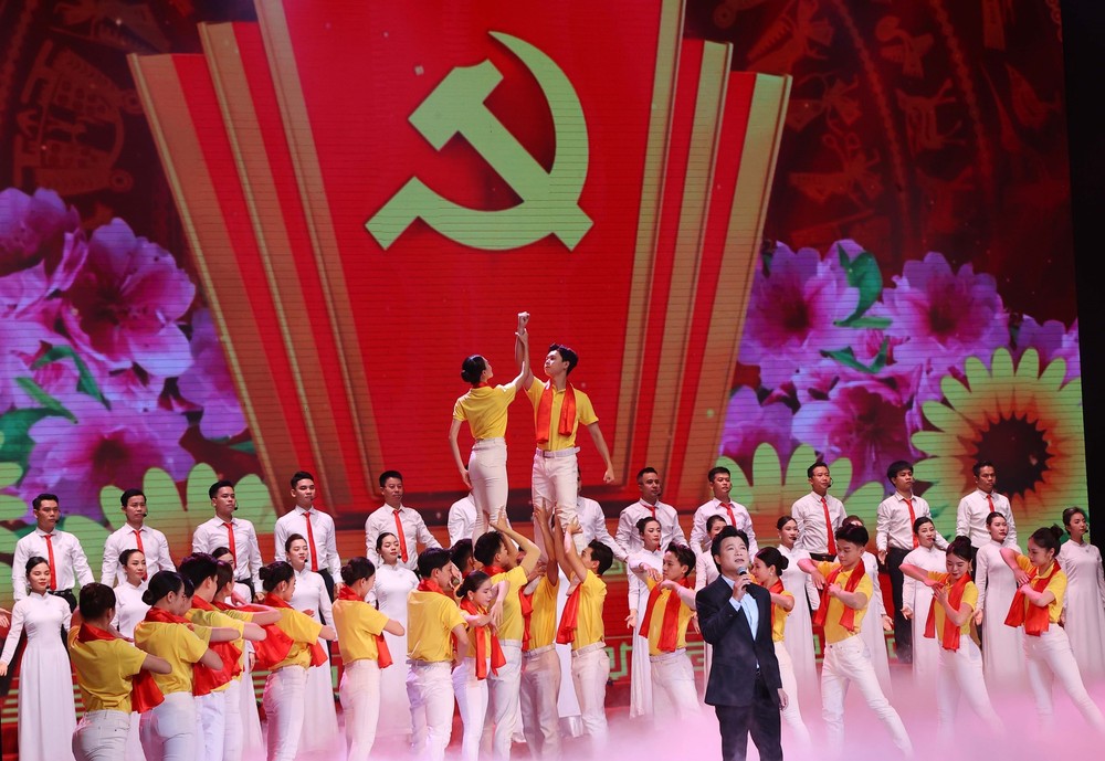 Chủ tịch nước Lương Cường : Mở ra không gian phát triển mới để Hà Nội phát huy tốt hơn nữa vai trò đầu tàu - Ảnh 10.