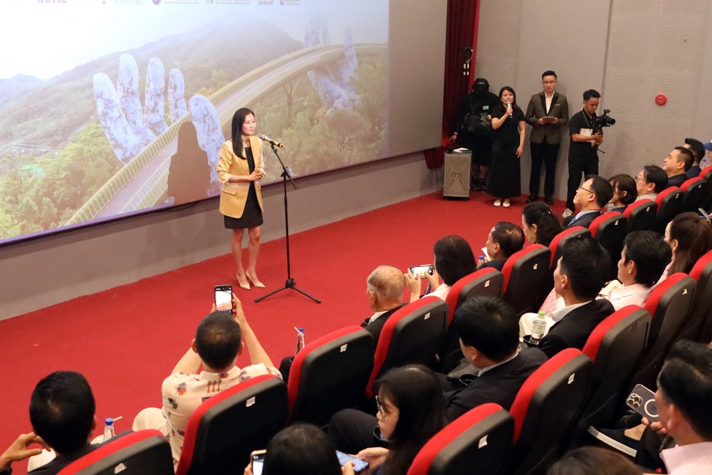 Liên hoan phim châu Á Đà Nẵng lần thứ III: Phim hay, vé miễn phí - người dân, du khách háo hức ra rạp - Ảnh 3.