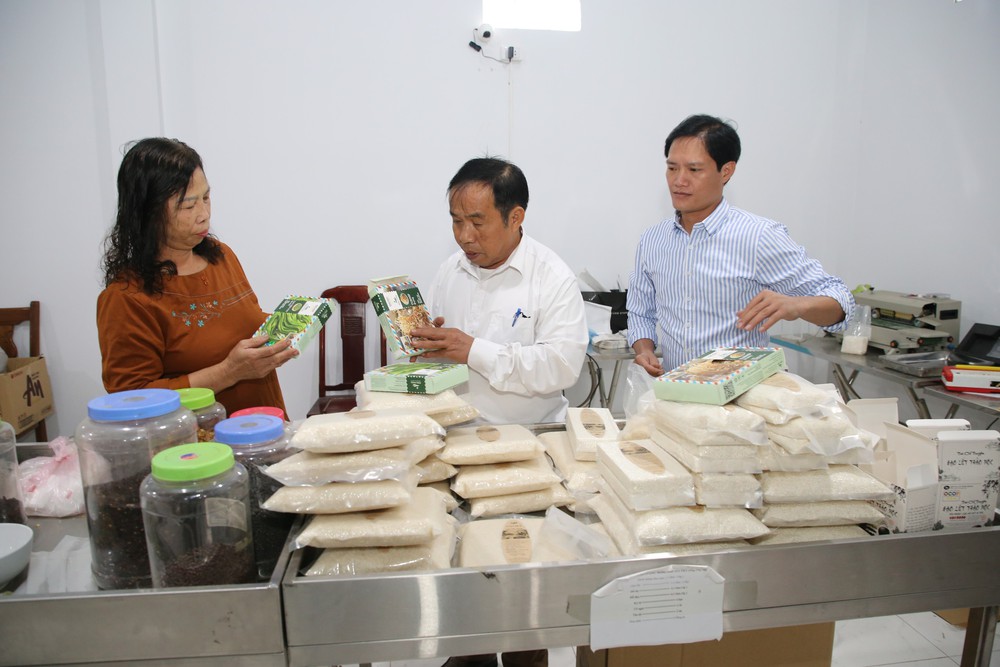 Từ 1/7, bán hàng online sẽ được sàn thương mại điện tử hỗ trợ nộp thuế - Ảnh 2.