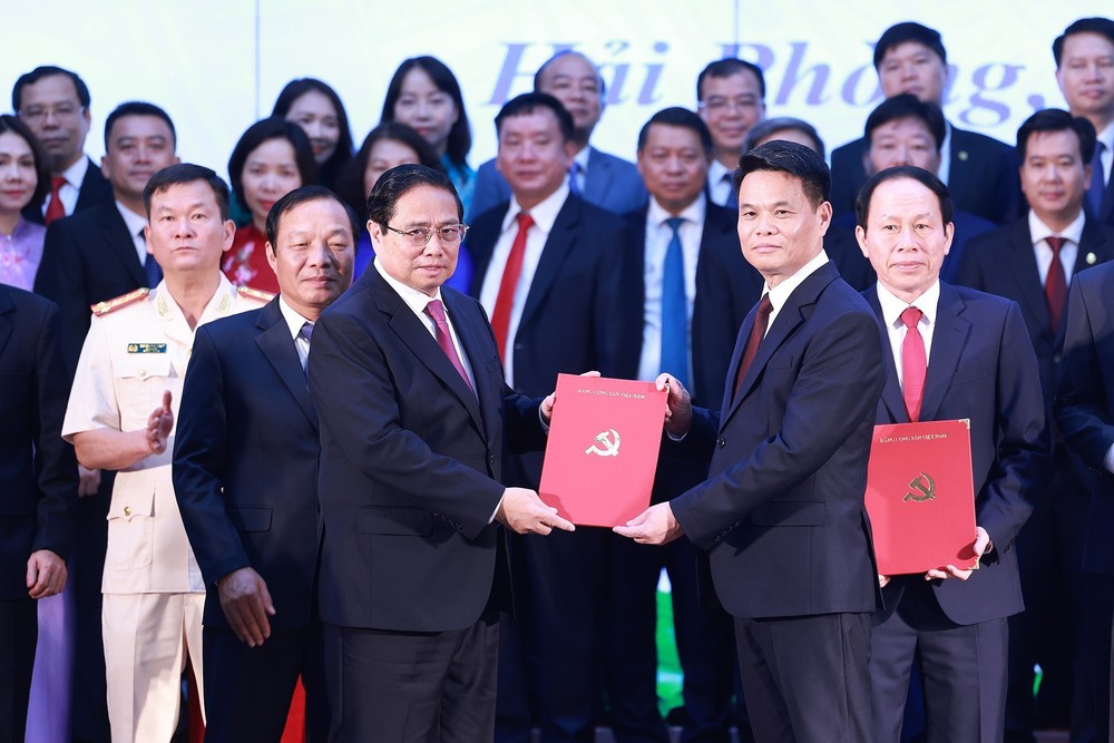 Thủ tướng Phạm Minh Chính: Lễ công bố chính quyền địa phương 2 cấp là sự kiện lịch sử - Ngày hội của non sông - Ảnh 6.