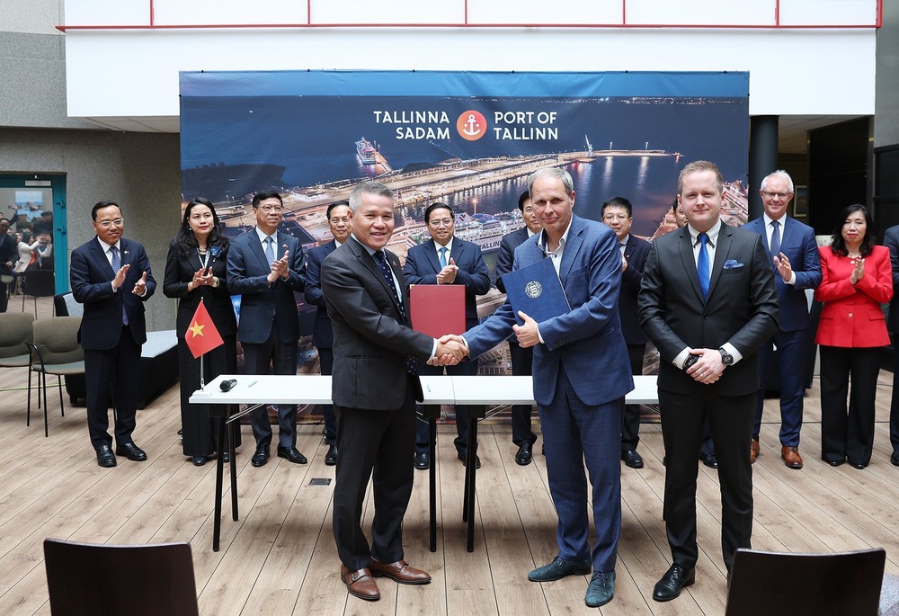 Hình ảnh Thủ tướng Phạm Minh Chính tham quan cảng Tallinna Sadam - Ảnh 8.