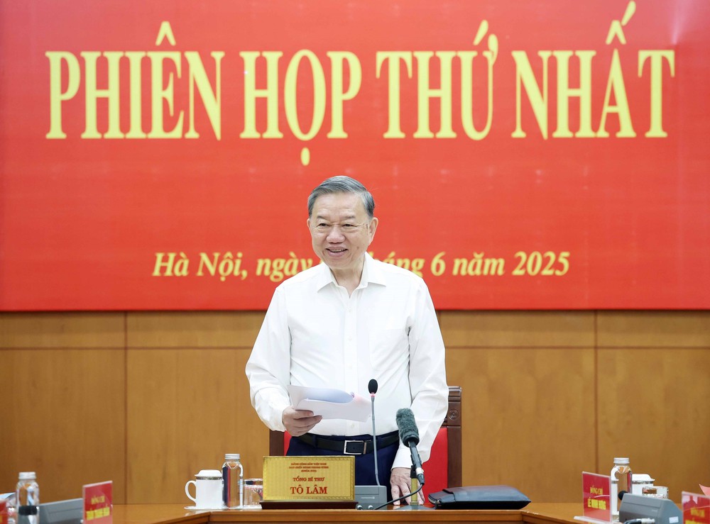 Tổng Bí thư Tô Lâm: Công tác hoàn thiện thể chế pháp luật phải mở đường cho kiến tạo phát triển - Ảnh 1. Tổng Bí thư Tô Lâm: Công tác hoàn thiện thể chế pháp luật phải mở đường cho kiến tạo phát triển - Ảnh 1.