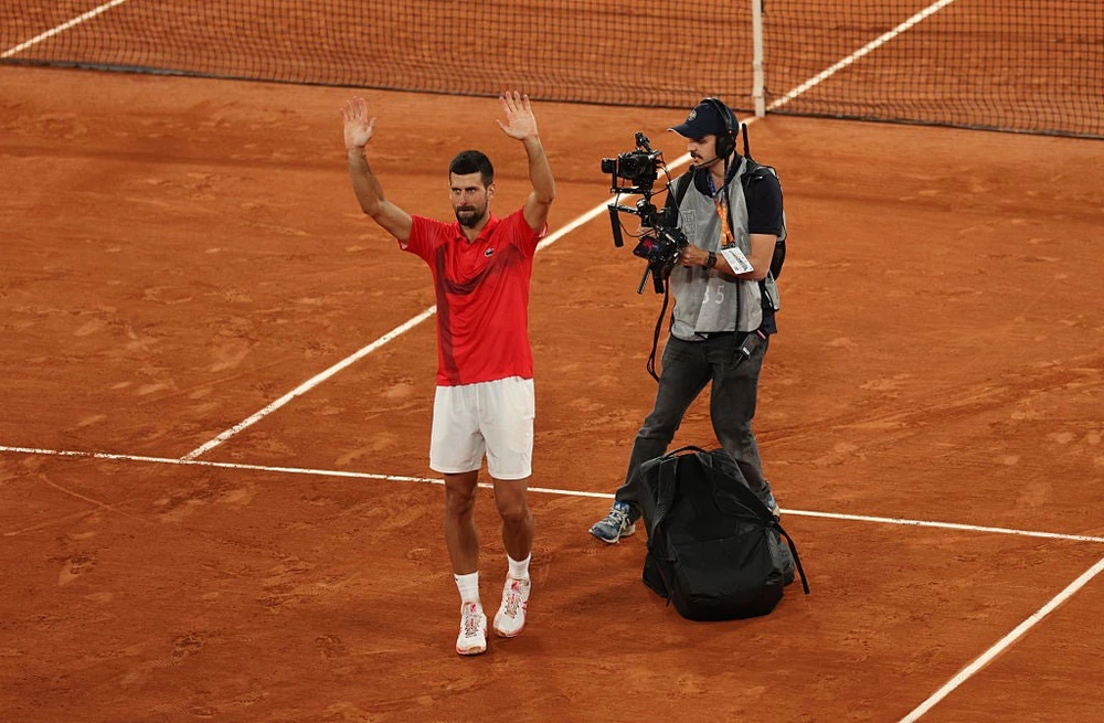 Novak Djokovic úp mở về khả năng giải nghệ sau thất bại tại Pháp mở rộng - Ảnh 1.