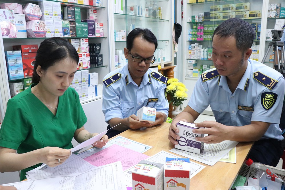 Nhiều thực phẩm bảo vệ sức khoẻ bị thu hồi giấy tiếp nhận đăng ký công bố sản phẩm - Ảnh 1. Nhiều thực phẩm bảo vệ sức khoẻ bị thu hồi giấy tiếp nhận đăng ký công bố sản phẩm - Ảnh 1.