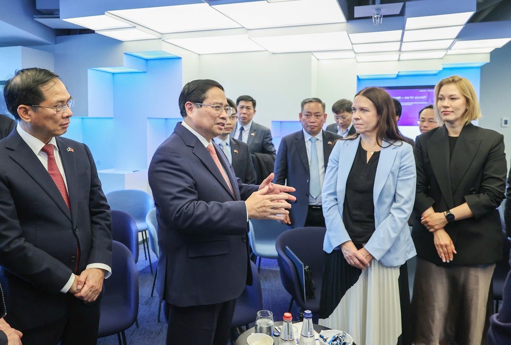 Thủ tướng Phạm Minh Chính mong muốn Estonia chia sẻ, truyền cảm hứng chuyển đổi số - Ảnh 2.