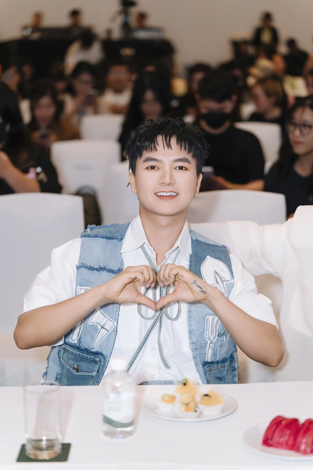 Gia đình Haha - "anh tài, chị đẹp" cảm xúc với phim không kịch bản - Ảnh 5. Gia đình Haha - "anh tài, chị đẹp" cảm xúc với phim không kịch bản - Ảnh 5.